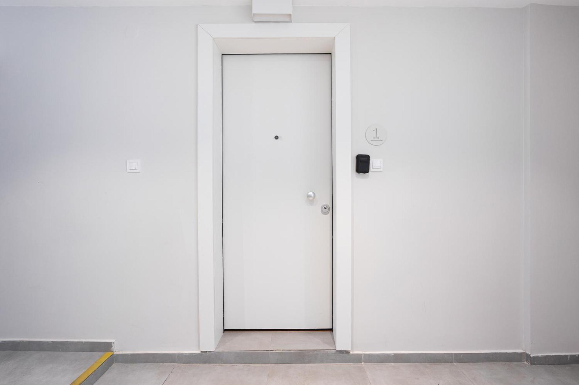 Harmonia Minimal Apartments Thessaloniki Exterior photo