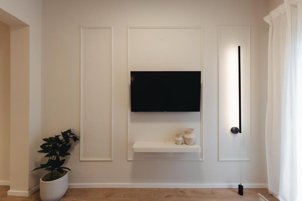 Harmonia Minimal Apartments Thessaloniki Exterior photo